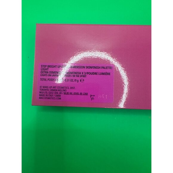 Mac Step Bright Up Extra Dimension Skinfinish Palette Light 3x0.31 Oz - Picture 3 of 5